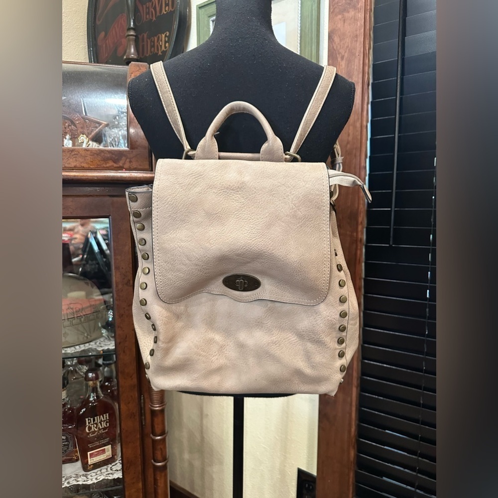 Jen & Co Bex Vegan Distressed Backpack